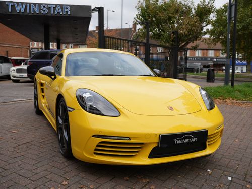 Porsche 718 Cayman