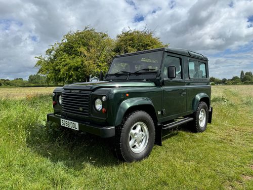 Land Rover 90