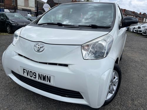 Toyota iQ