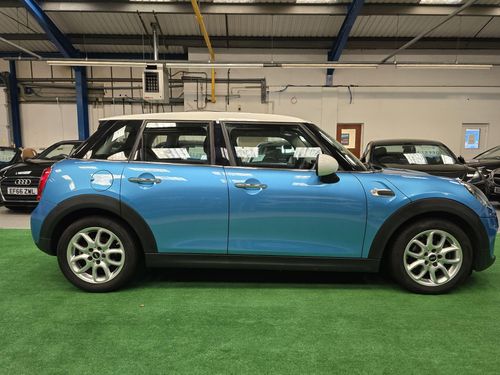 MINI Hatch