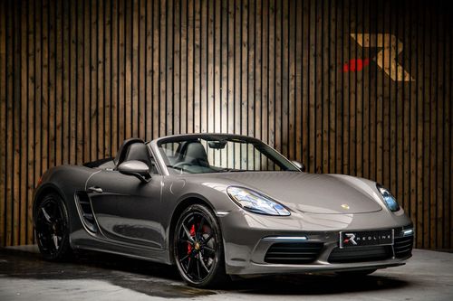 Porsche 718 Boxster
