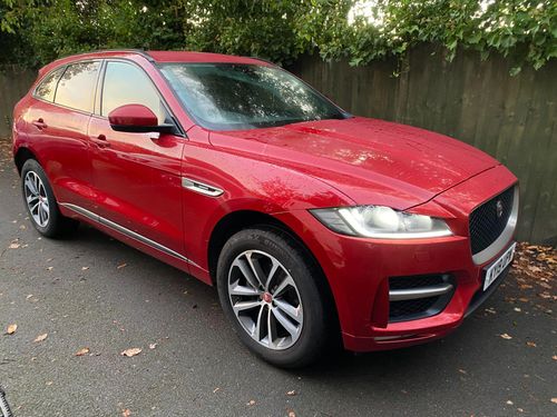 Jaguar F Pace