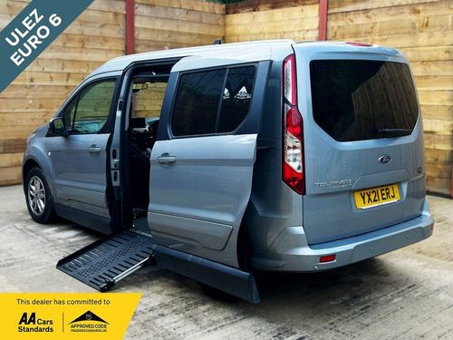 Ford Tourneo