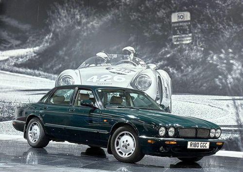 Jaguar XJ