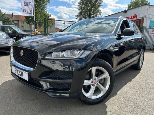 Jaguar F Pace