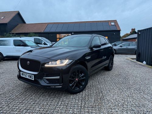 Jaguar F Pace