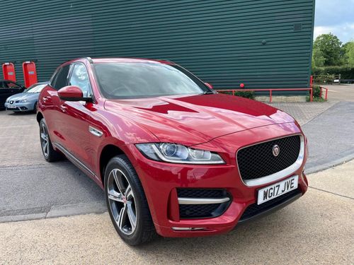 Jaguar F Pace