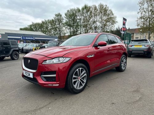 Jaguar F Pace