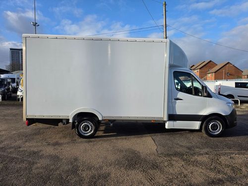 Mercedes Benz Sprinter