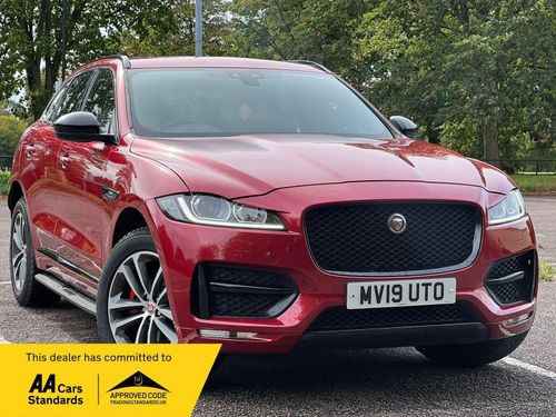 Jaguar F Pace