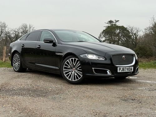 Jaguar XJ