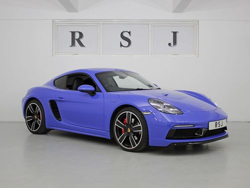 Porsche 718 Cayman