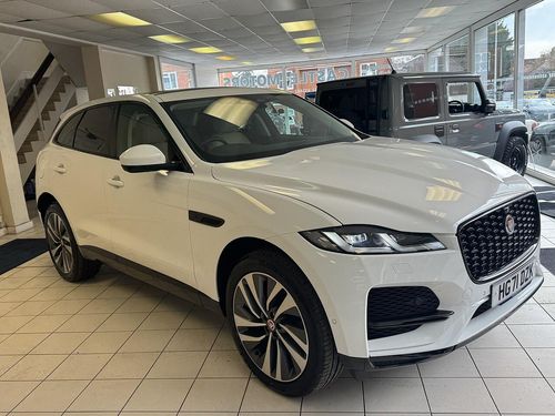 Jaguar F Pace