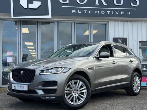 Jaguar F Pace