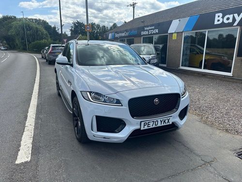 Jaguar F Pace