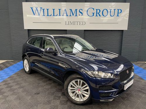 Jaguar F Pace