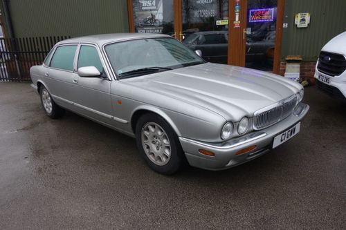 Jaguar XJ