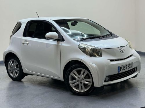 Toyota iQ