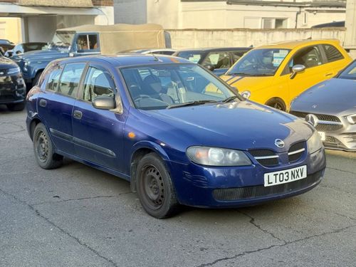 Nissan Almera