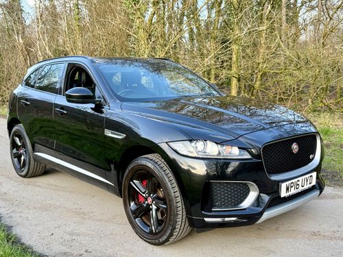 Jaguar F Pace
