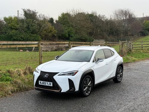 Lexus UX