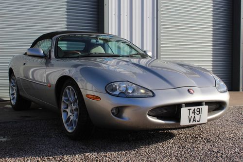 Jaguar XK