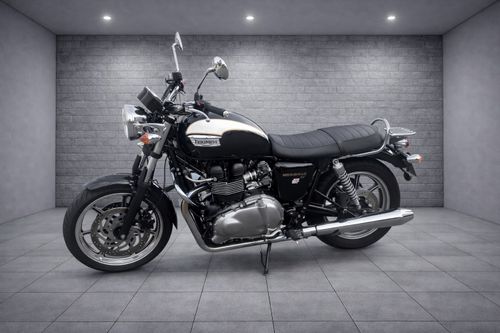 Triumph BONNEVILLE 865