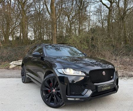 Jaguar F Pace