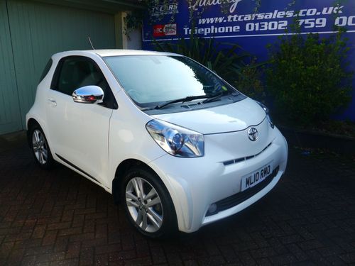 Toyota iQ