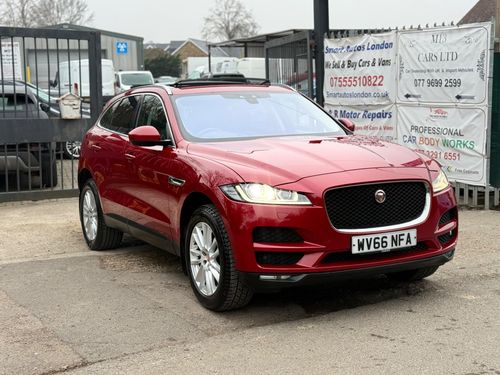 Jaguar F Pace