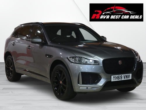 Jaguar F Pace