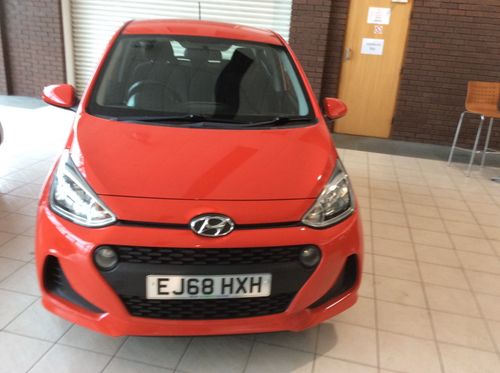Hyundai i10