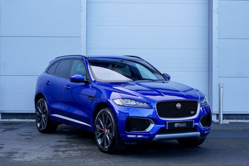 Jaguar F Pace