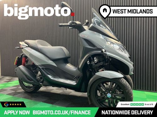 Piaggio MP3 300