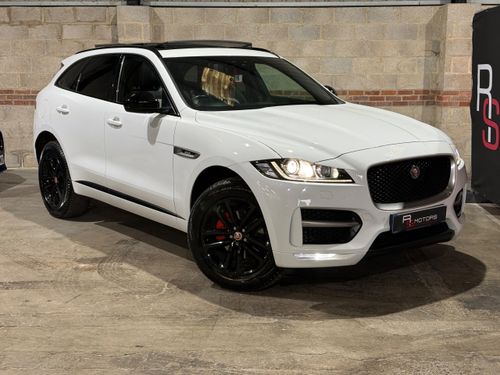 Jaguar F Pace