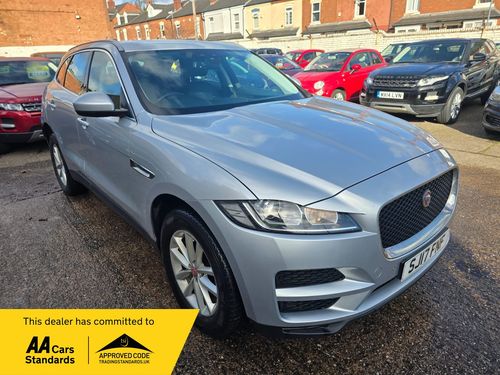 Jaguar F Pace
