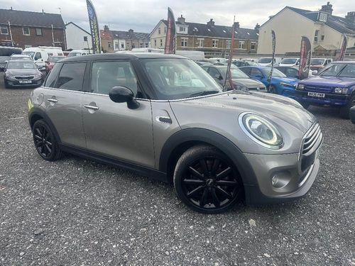 MINI Hatch