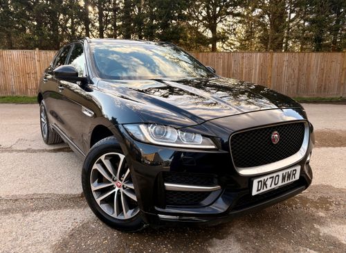Jaguar F Pace