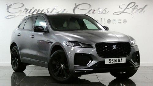 Jaguar F Pace