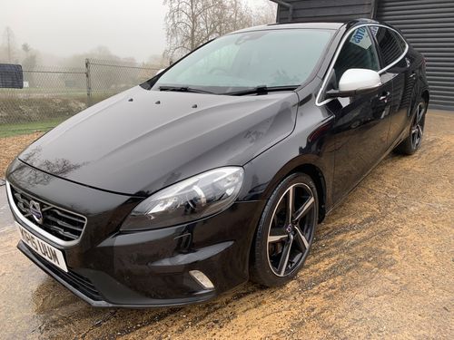 Volvo V40