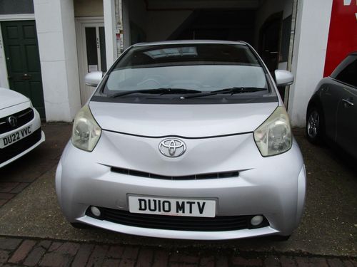 Toyota iQ