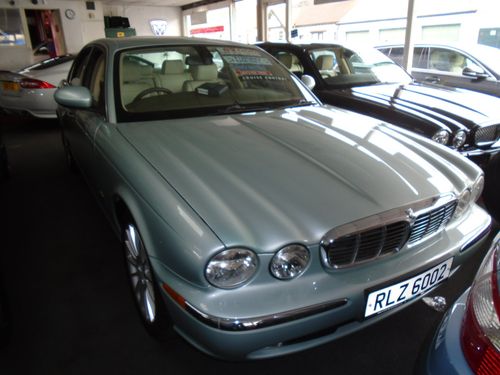 Jaguar XJ