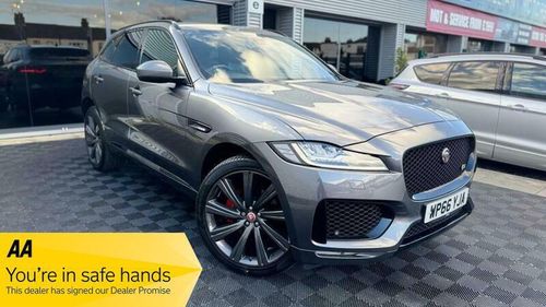Jaguar F Pace