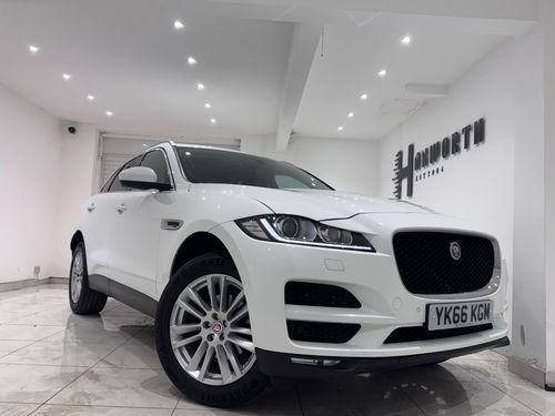 Jaguar F Pace