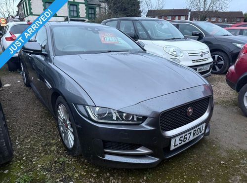Jaguar XE
