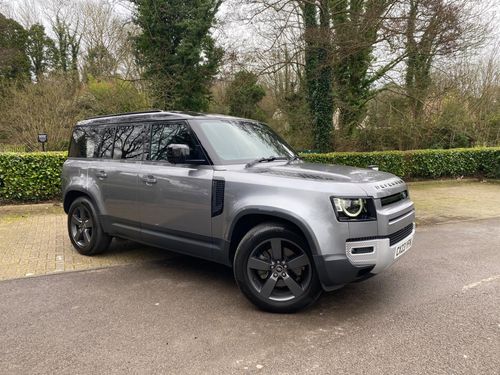 Land Rover Defender 110
