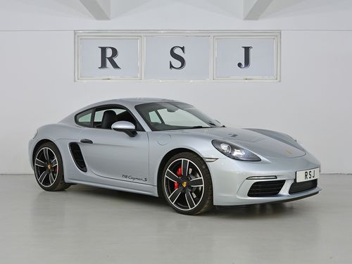 Porsche 718 Cayman