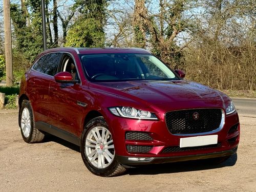 Jaguar F Pace