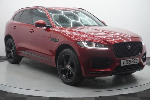 Jaguar F Pace