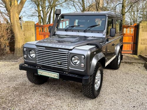 Land Rover Defender 90